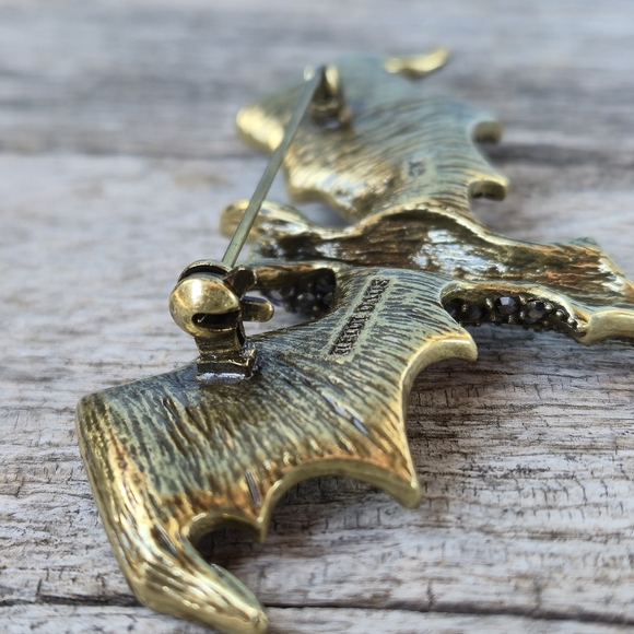 HEIDI DAUS Swarovski Crystal BAT Brooch Pin Mint Original Box Halloween Designer - Picture 16 of 16